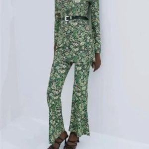 Floral Green Wide-Leg Stretch Pants